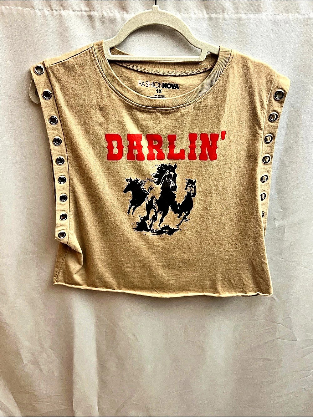 Fashion Nova Darlin Horse Graphic Grommet Crop Top Tan Size 1X